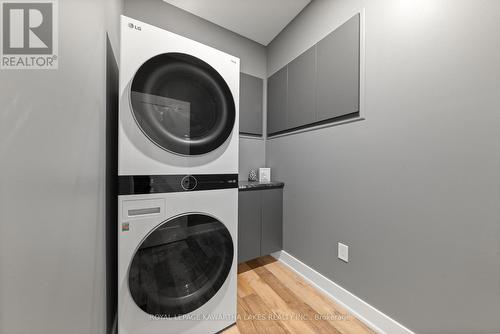 10 King Street, Kawartha Lakes, ON - Indoor Photo Showing Laundry Room