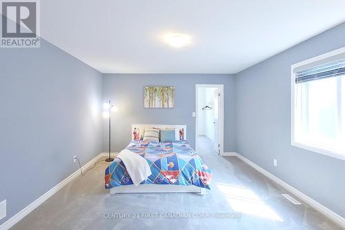 2064 Tribalwood Street, London, ON - Indoor Photo Showing Bedroom