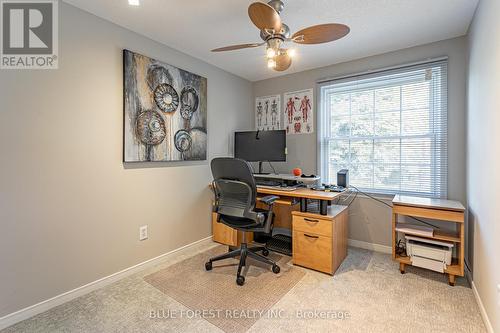 122 St. Clair Crescent, London, ON - Indoor Photo Showing Office