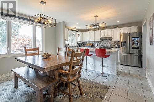 122 St. Clair Crescent, London, ON - Indoor Photo Showing Dining Room