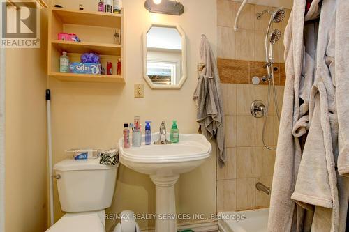 80 Flamingo Crescent, Brampton (Southgate), ON - Indoor Photo Showing Bathroom