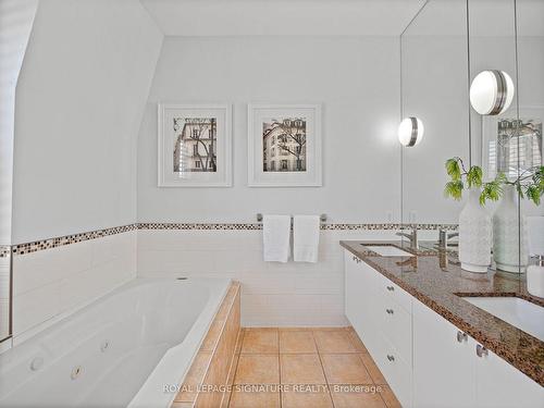 6 Joseph Salsberg Lane, Toronto, ON - Indoor Photo Showing Bathroom