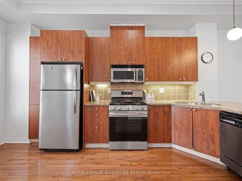 6 Joseph Salsberg Lane, Toronto, ON - Indoor Photo Showing Kitchen With Stainless Steel Kitchen