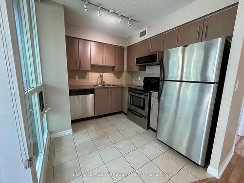 1002-12 Yonge St, Toronto, ON - Indoor Photo Showing Kitchen With Stainless Steel Kitchen