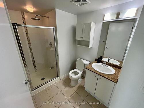 1002-12 Yonge St, Toronto, ON - Indoor Photo Showing Bathroom