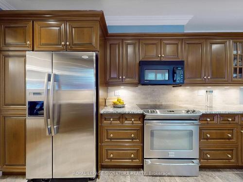 1227 Cedarcroft Cres, Pickering, ON - Indoor Photo Showing Kitchen With Stainless Steel Kitchen