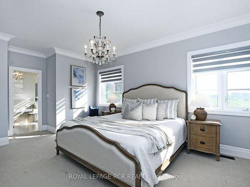 5 Sundew Lane, Richmond Hill, ON - Indoor Photo Showing Bedroom