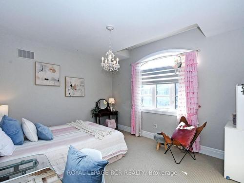 5 Sundew Lane, Richmond Hill, ON - Indoor Photo Showing Bedroom