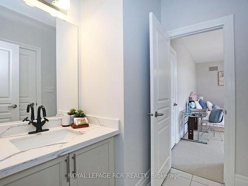 5 Sundew Lane, Richmond Hill, ON - Indoor Photo Showing Bathroom