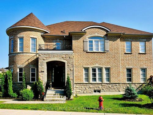 5 Sundew Lane, Richmond Hill, ON - Outdoor With Facade