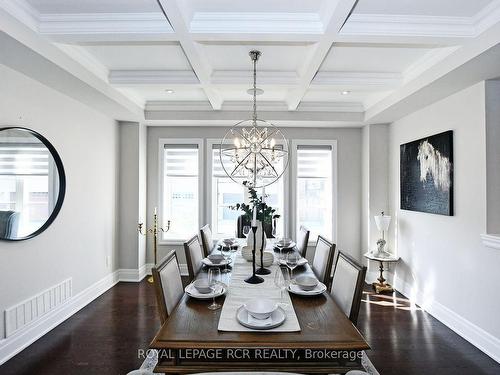 5 Sundew Lane, Richmond Hill, ON - Indoor Photo Showing Dining Room