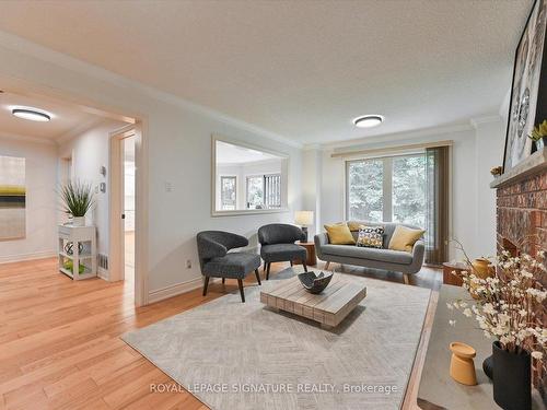 3417 Sanderling Cres, Mississauga, ON - Indoor Photo Showing Living Room With Fireplace