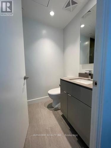 2501 - 7 Grenville Street, Toronto, ON - Indoor Photo Showing Bathroom