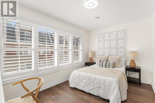 133A Finch Avenue E, Toronto (Willowdale East), ON - Indoor Photo Showing Bedroom