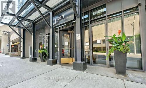 2805 - 1 Scott Street, Toronto, ON - Outdoor