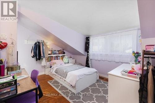 27 Lakeshore Road, Georgina, ON - Indoor Photo Showing Bedroom