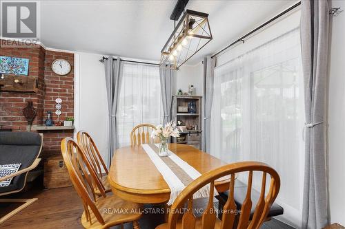 27 Lakeshore Road, Georgina, ON - Indoor Photo Showing Dining Room