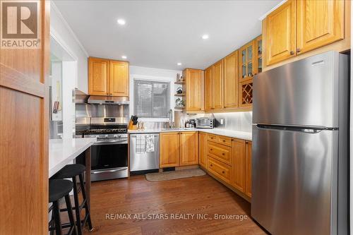 27 Lakeshore Road, Georgina, ON - Indoor Photo Showing Kitchen