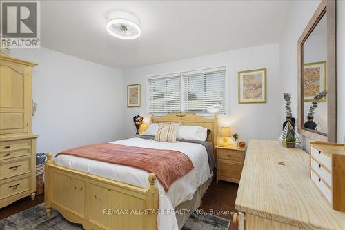 27 Lakeshore Road, Georgina, ON - Indoor Photo Showing Bedroom