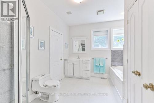 1200 Bronte Road, Oakville (Glen Abbey), ON - Indoor Photo Showing Bathroom