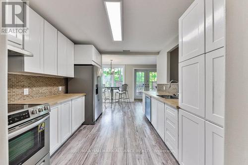 1200 Bronte Road, Oakville, ON - Indoor Photo Showing Kitchen