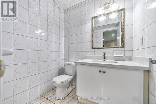 6096 Silken Laumann Way, Mississauga, ON - Indoor Photo Showing Bathroom