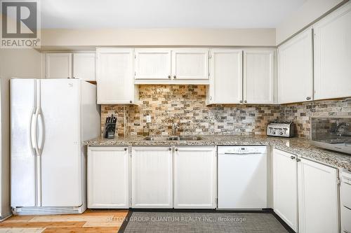 22 - 150 South Service Road, Mississauga (Mineola), ON - Indoor Photo Showing Kitchen