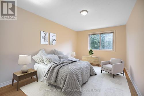 22 - 150 South Service Road, Mississauga, ON - Indoor Photo Showing Bedroom