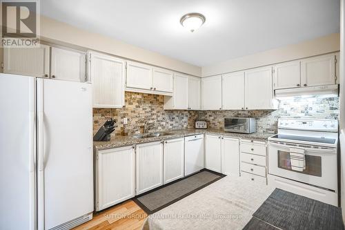 22 - 150 South Service Road, Mississauga, ON - Indoor Photo Showing Kitchen