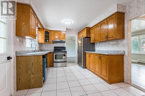 1469 Venta Avenue, Mississauga (Lakeview), ON - Indoor Photo Showing Kitchen