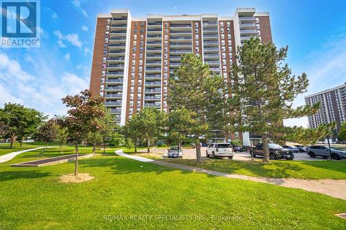 1408 - 21 Knightsbridge Road E, Brampton (Queen Street Corridor), ON - Outdoor