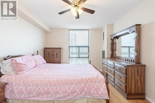 1408 - 21 Knightsbridge Road E, Brampton (Queen Street Corridor), ON - Indoor Photo Showing Bedroom