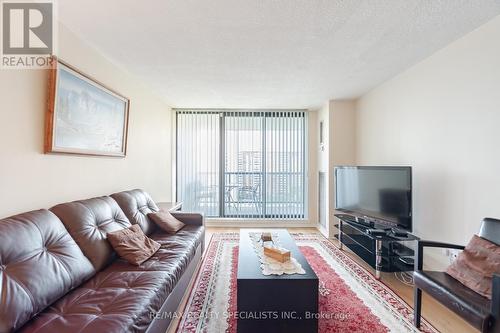 1408 - 21 Knightsbridge Road E, Brampton (Queen Street Corridor), ON - Indoor Photo Showing Living Room