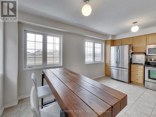 487 Rossland Road E, Ajax (Central East), ON - Indoor Photo Showing Kitchen With Stainless Steel Kitchen