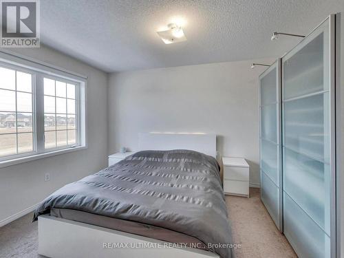 487 Rossland Road E, Ajax (Central East), ON - Indoor Photo Showing Bedroom