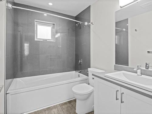 A-330 Lone Oak Pl, Langford, BC - Indoor Photo Showing Bathroom