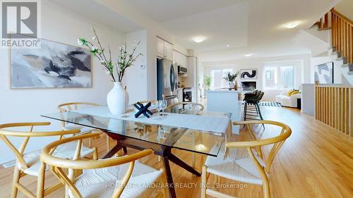 207 Vantage Loop, Newmarket (Woodland Hill), ON - Indoor Photo Showing Dining Room