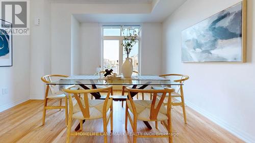 207 Vantage Loop, Newmarket (Woodland Hill), ON - Indoor Photo Showing Dining Room