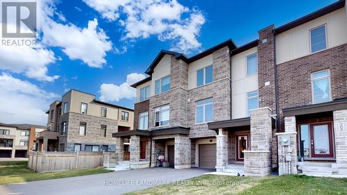 207 Vantage Loop, Newmarket (Woodland Hill), ON - Outdoor With Facade