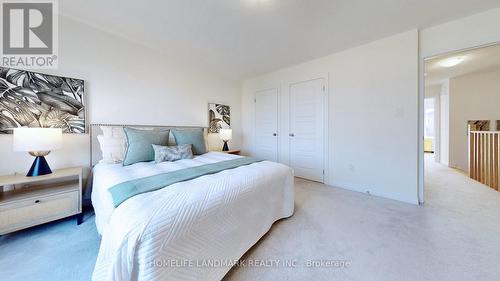 207 Vantage Loop, Newmarket (Woodland Hill), ON - Indoor Photo Showing Bedroom