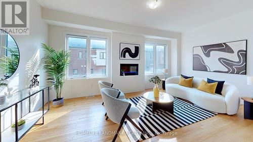 207 Vantage Loop, Newmarket (Woodland Hill), ON - Indoor Photo Showing Living Room With Fireplace