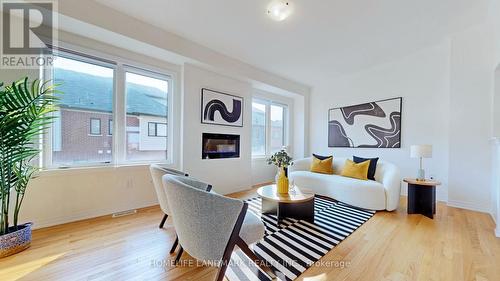 207 Vantage Loop, Newmarket (Woodland Hill), ON - Indoor Photo Showing Other Room With Fireplace