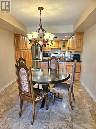 412 - 121 Woodbridge Avenue, Vaughan (West Woodbridge), ON - Indoor Photo Showing Dining Room