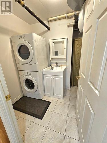 412 - 121 Woodbridge Avenue, Vaughan (West Woodbridge), ON - Indoor Photo Showing Laundry Room