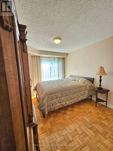 412 - 121 Woodbridge Avenue, Vaughan (West Woodbridge), ON - Indoor Photo Showing Bedroom