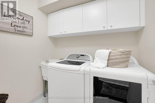 29 Nease Lane, Vaughan, ON - Indoor Photo Showing Laundry Room