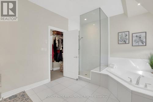 29 Nease Lane, Vaughan, ON - Indoor Photo Showing Bathroom