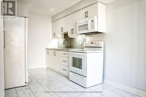 21 Parker Crescent, Ajax (South East), ON - Indoor Photo Showing Kitchen