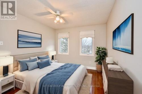 1916 Applewood Avenue, Innisfil (Alcona), ON - Indoor Photo Showing Bedroom