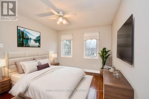 1916 Applewood Avenue, Innisfil (Alcona), ON - Indoor Photo Showing Bedroom